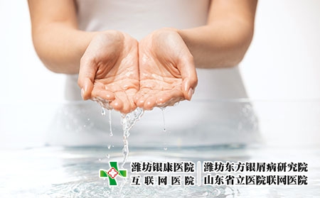 攝圖網(wǎng)_501312700_手捧清水(企業(yè)商用) 攝圖網(wǎng)_501312700_手捧清水(企業(yè)商用)