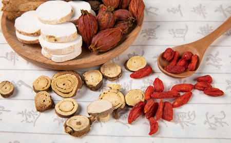 治銀屑病,中藥治銀屑病,濰坊銀屑病到哪里醫(yī)好