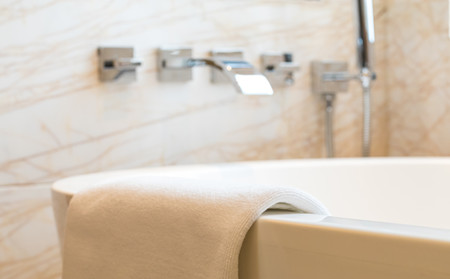 銀屑病洗澡注意,身上得銀屑病洗澡