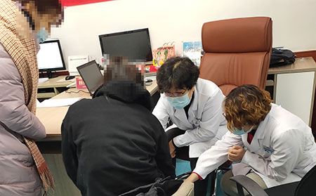 銀屑病名醫(yī)會(huì)診看診3