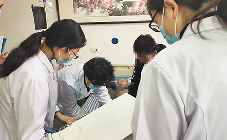 銀屑病名醫(yī)會(huì)診看診1